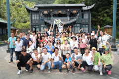 《一夜新娘》横店圆满杀青，让甜宠爱恋在精