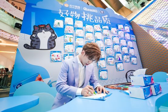 图片包含 室内, 人员, 餐桌, 计算机

描述已自动生成